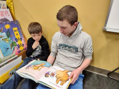 kids reading